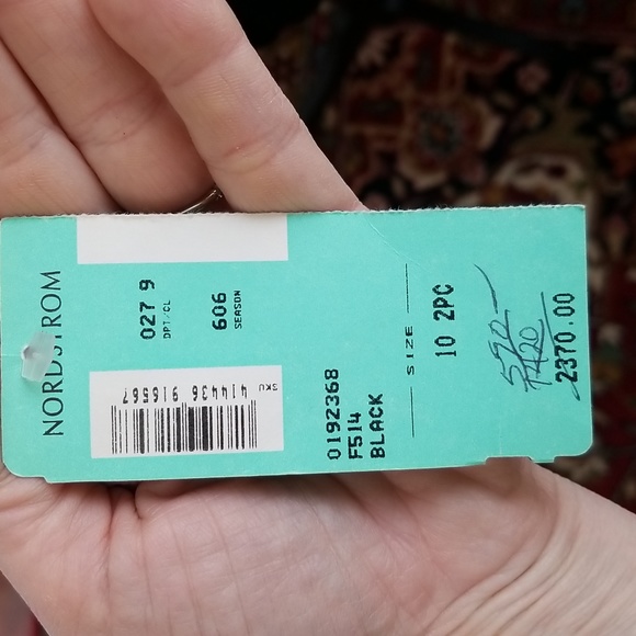 VALENTINO BOUTIQUE Vintage S606 Black Skirt Suit with Velvet Inset Size 10 NWT!! - Picture 5 of 13